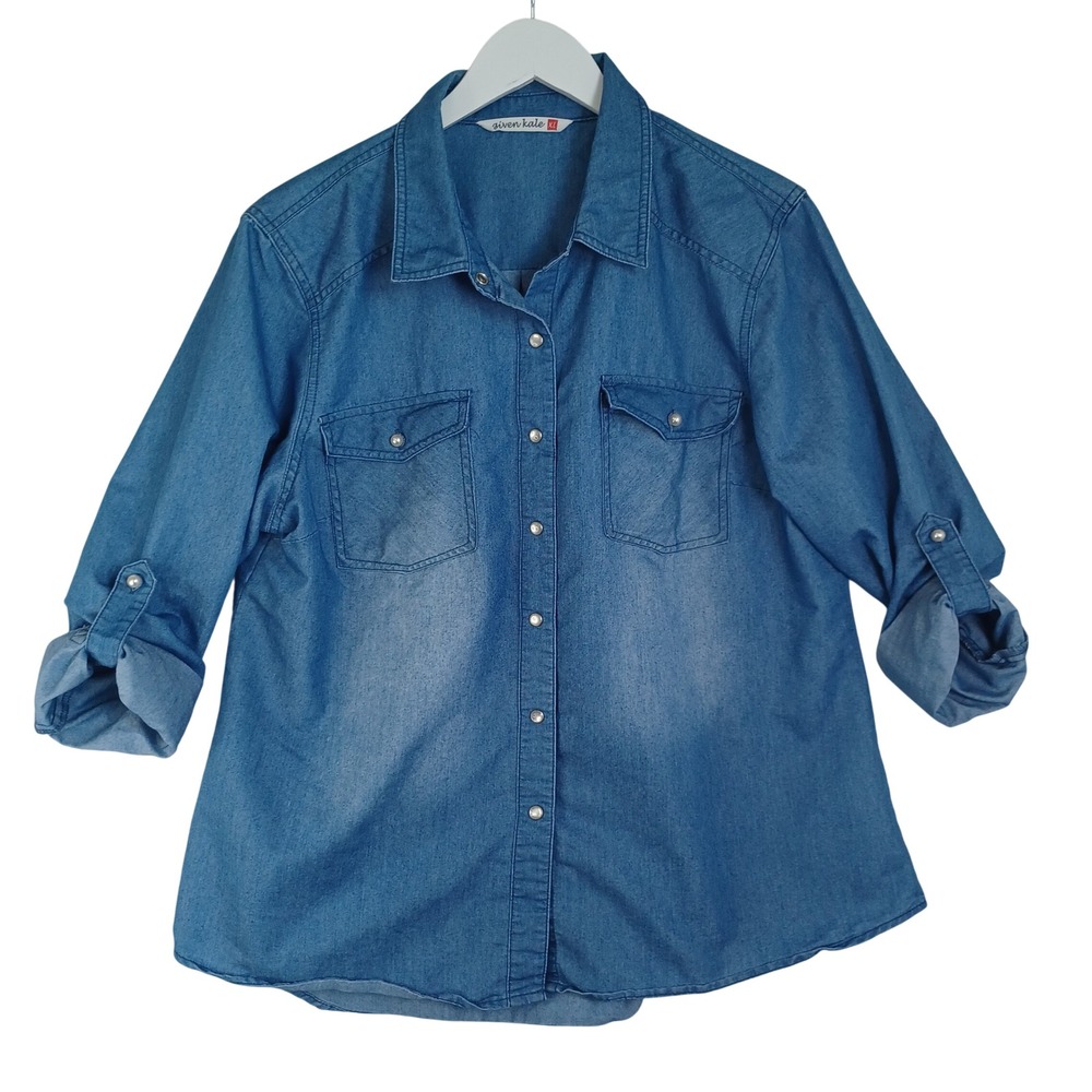 Given Kale Womens XL Blue Denim Button Down Shirt Roll Tab Sleeve Pearl Snaps
